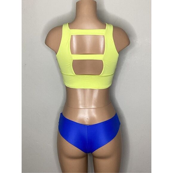 New. Sports Illustrated bikini set. Medium - Picture 4 of 6